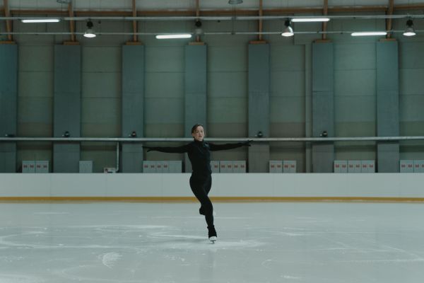 Achieving tranquility before the glide: key techniques for ice skaters to manage nerves and enhance performance